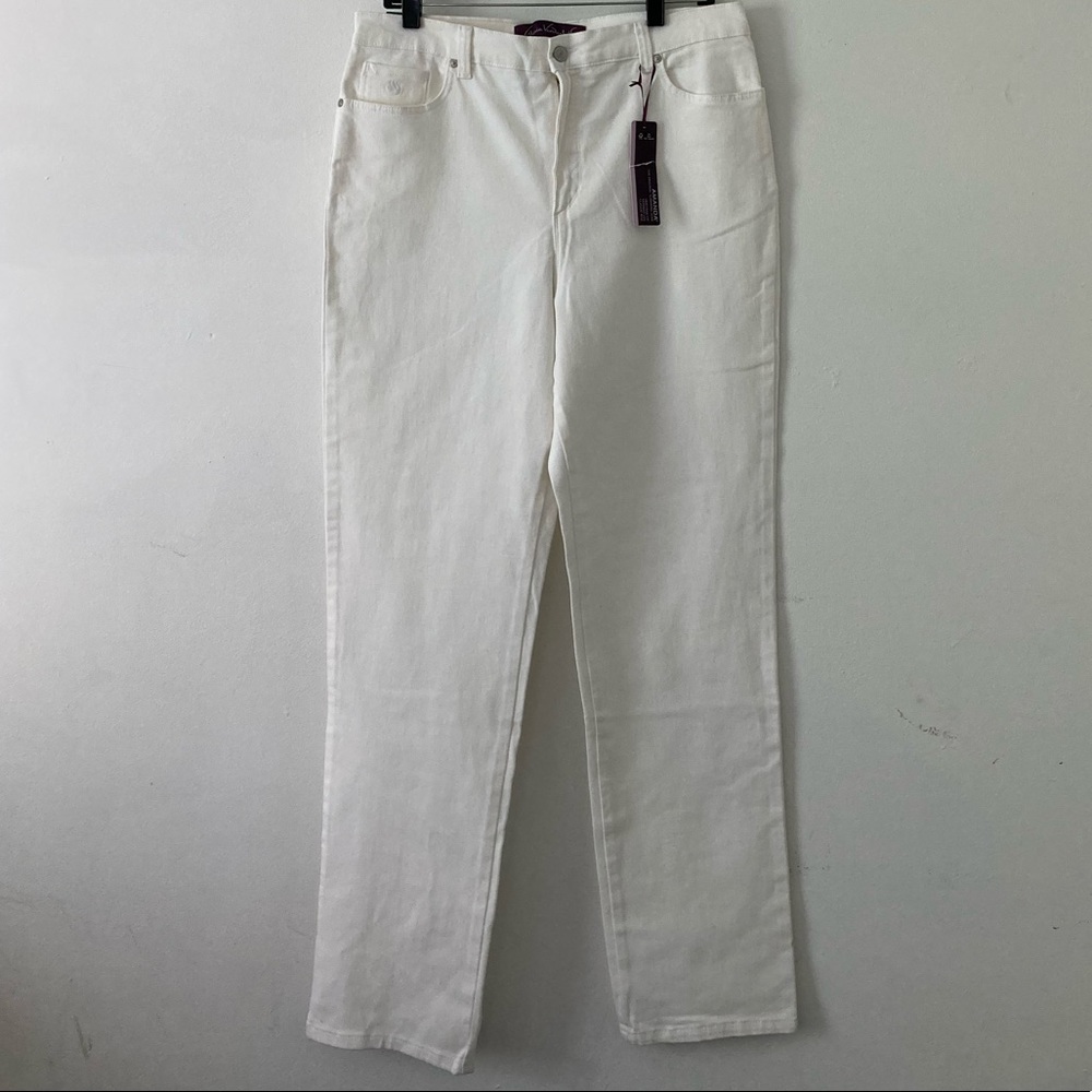 Gloria Vanderbilt Amanda Jeans, 12 Average